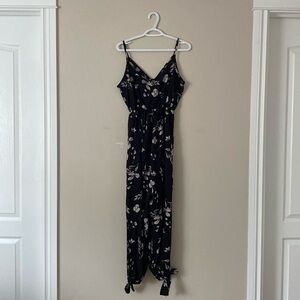 Floral Jumpsuit Flowers Slit Leg Size Medium